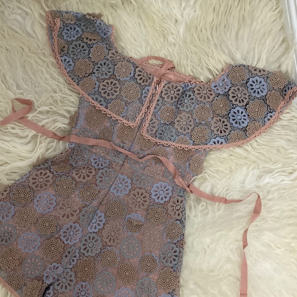 ALEXIS Lace Pattern Square Neckline Romper - Picture 15 of 16